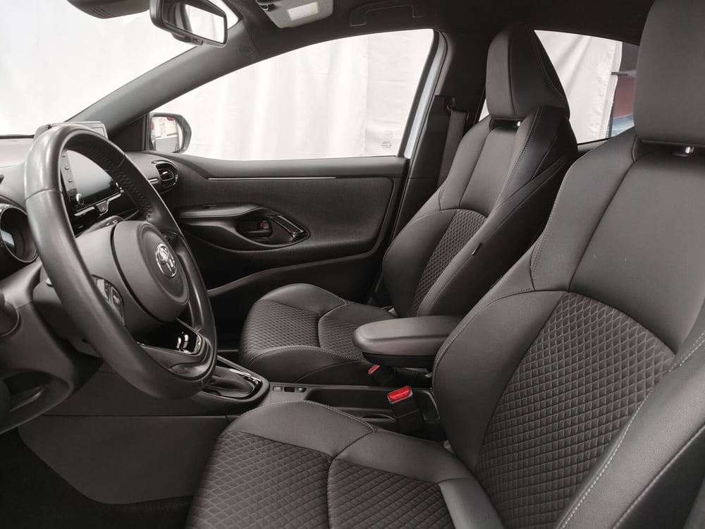 Toyota Yaris usata a Roma (14)