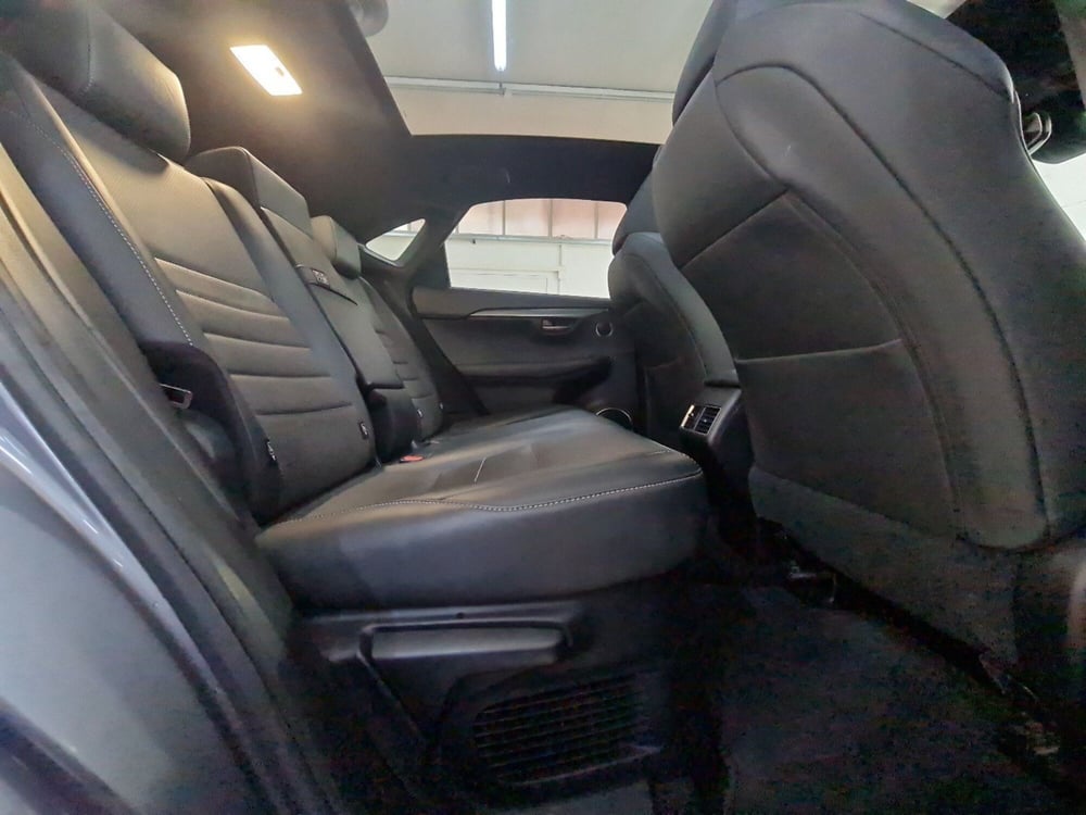 Lexus NX usata a Bologna (11)