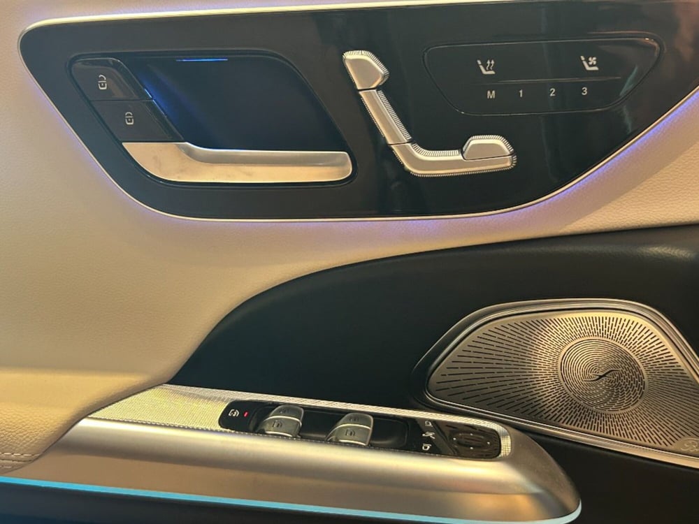 Mercedes-Benz Classe E Station Wagon nuova a Siena (15)