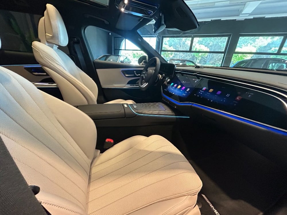 Mercedes-Benz Classe E Station Wagon nuova a Siena (17)