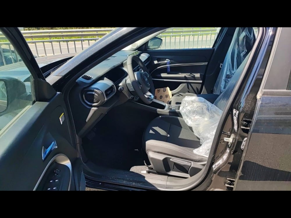 Jeep Avenger nuova a Siena (6)