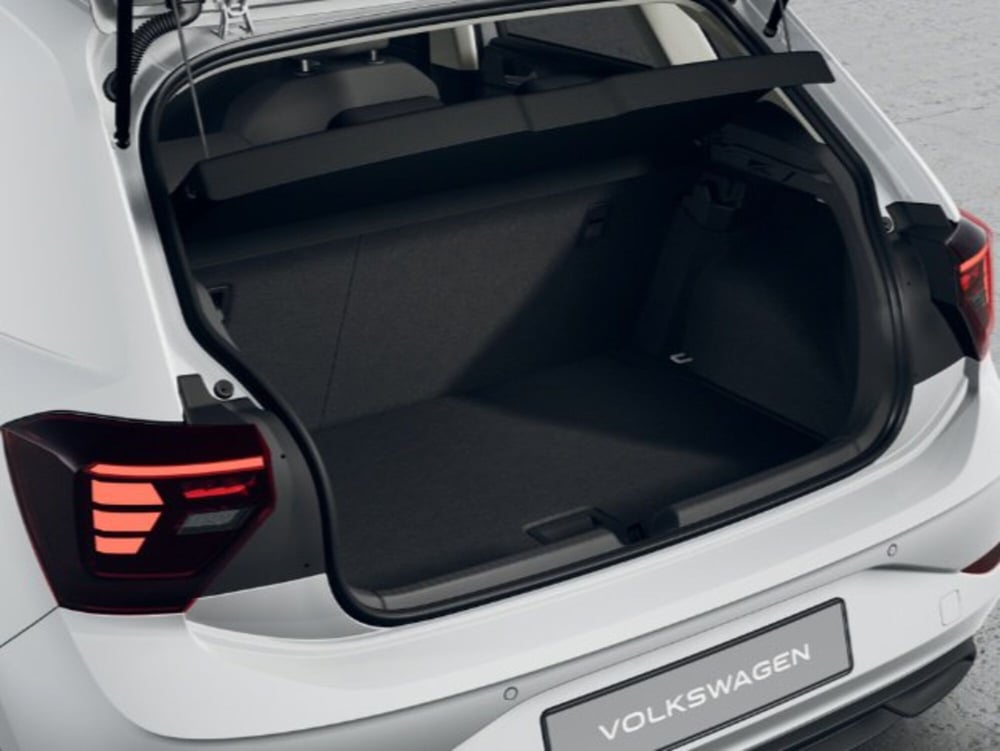Volkswagen Polo nuova a Livorno (7)