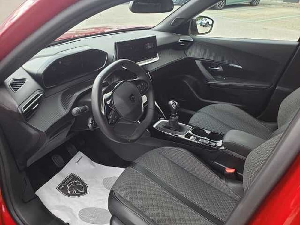 Peugeot 2008 usata a Pesaro-Urbino (8)