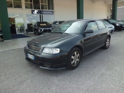 Audi A3 1.9 TDI/110 CV cat 3p. Ambition del 1999 usata a Pordenone