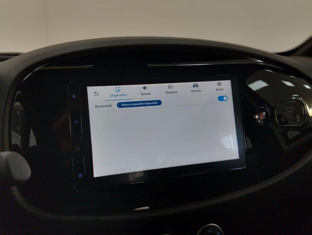 Toyota Aygo X usata a Como (14)