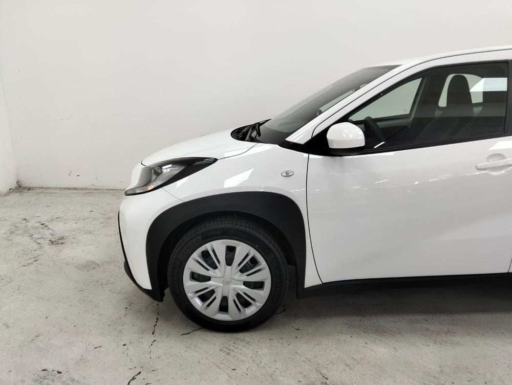 Toyota Aygo X usata a Como (9)