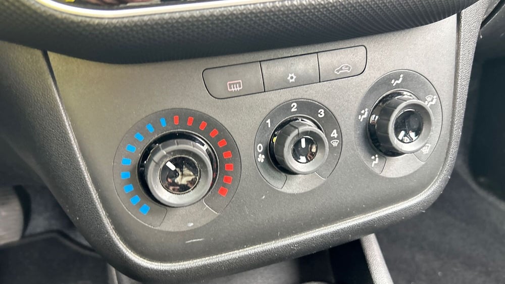 Fiat Punto usata a Parma (13)
