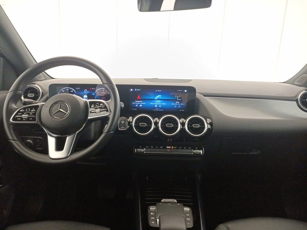 Mercedes-Benz GLA SUV usata a Bari (8)
