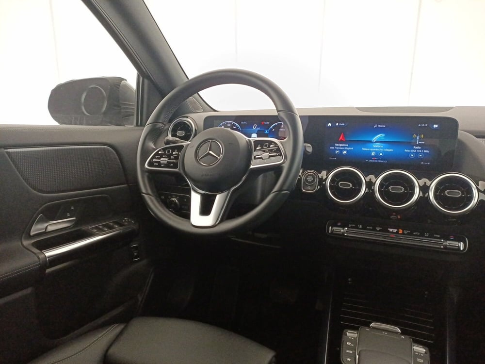 Mercedes-Benz GLA SUV usata a Bari (9)