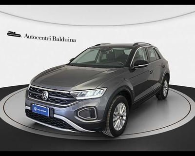 Volkswagen T-Roc 2.0 tdi Life 150cv dsg del 2024 usata a Roma