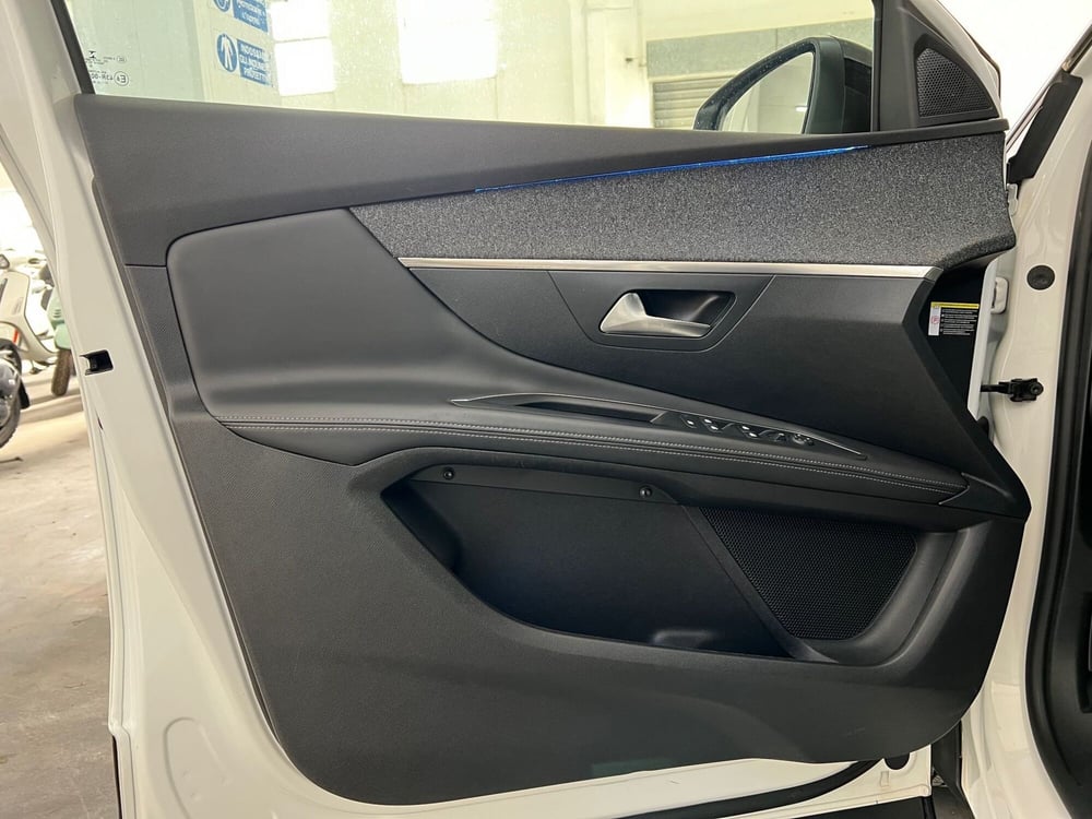 Peugeot 3008 usata a Bari (12)