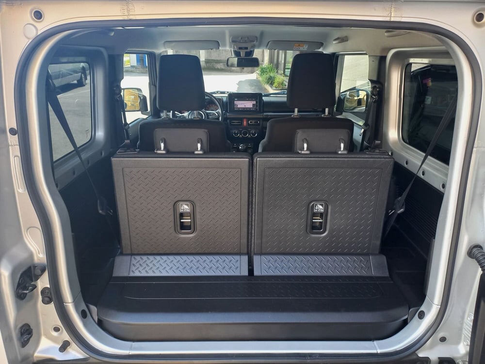 Suzuki Jimny usata a Milano (14)