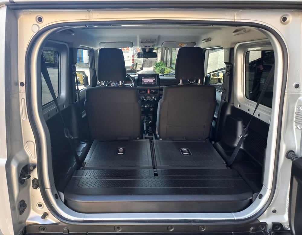 Suzuki Jimny usata a Milano (15)