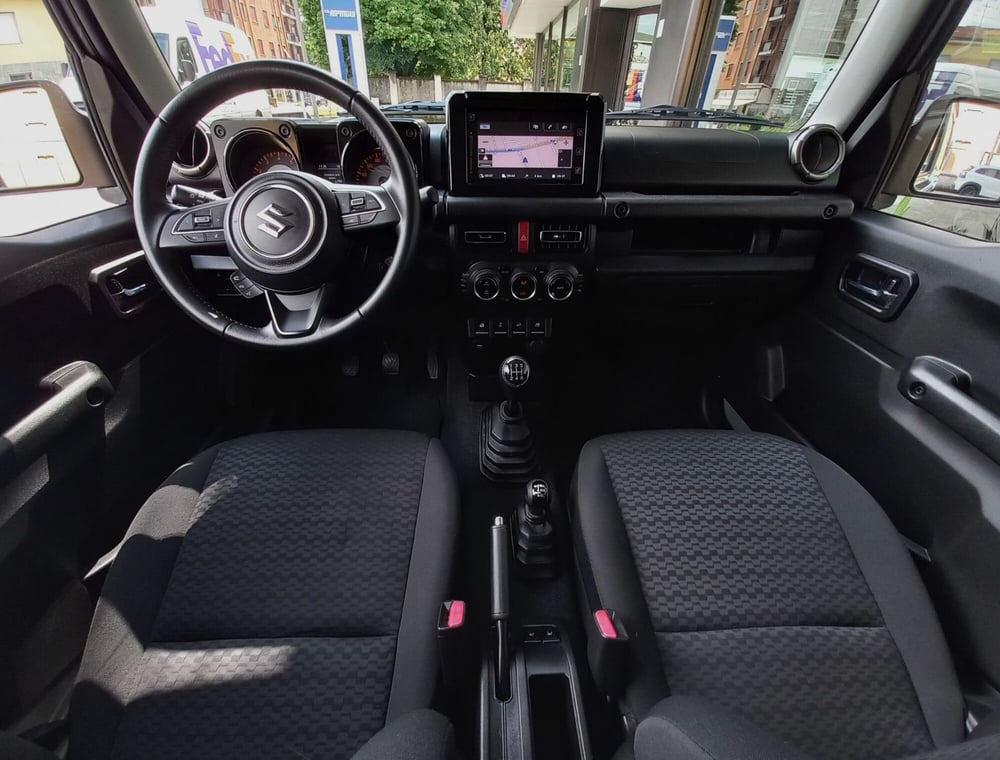 Suzuki Jimny usata a Milano (8)