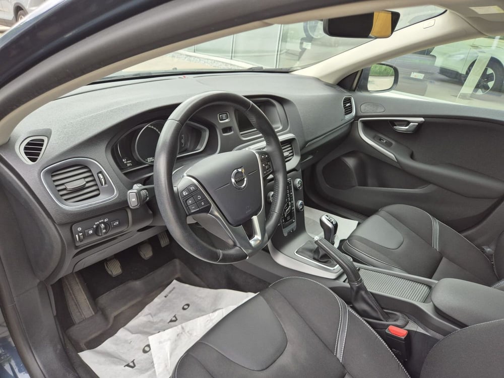 Volvo V40 usata a Como (14)