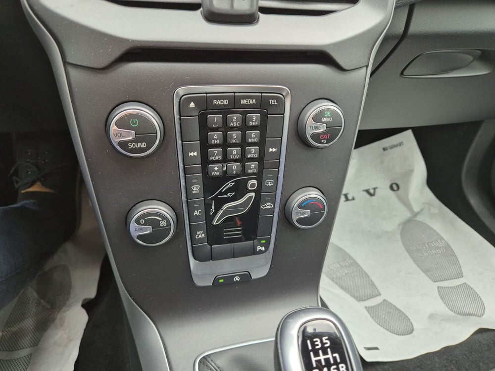 Volvo V40 usata a Como (15)