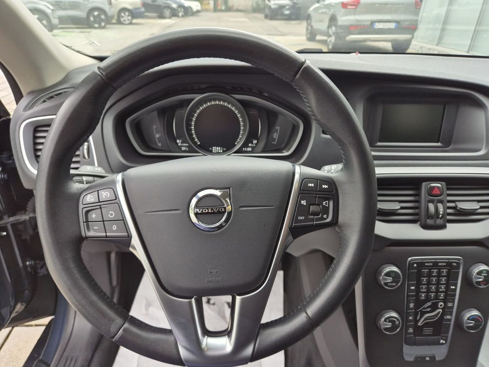 Volvo V40 usata a Como (9)