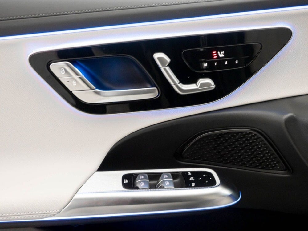 Mercedes-Benz Classe E nuova a Macerata (12)