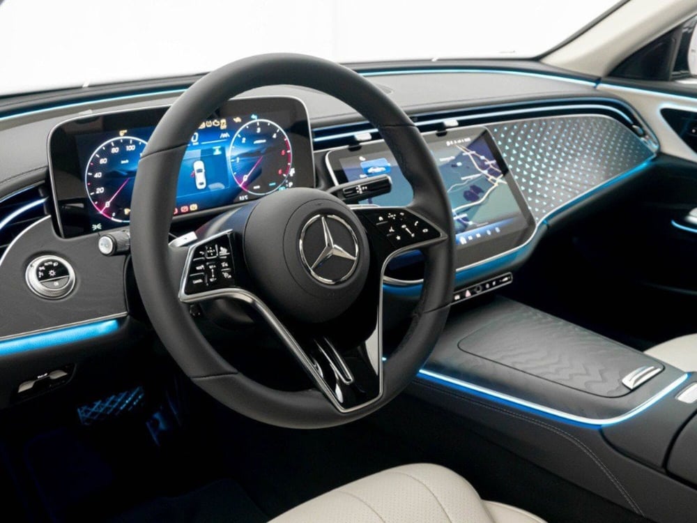 Mercedes-Benz Classe E nuova a Macerata (13)
