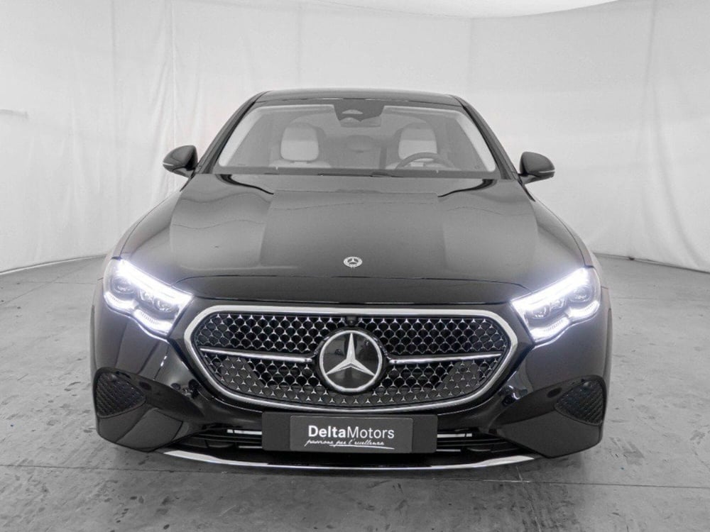 Mercedes-Benz Classe E nuova a Macerata (2)