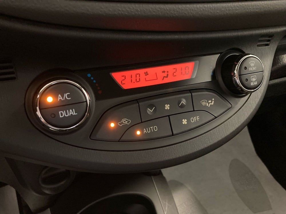 Toyota Yaris usata a Brescia (18)
