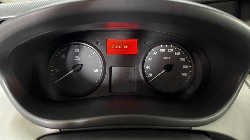 Opel Vivaro Furgone usata a Treviso (9)