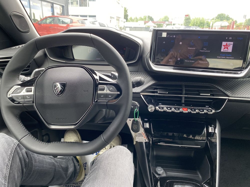 Peugeot 2008 nuova a Modena (11)