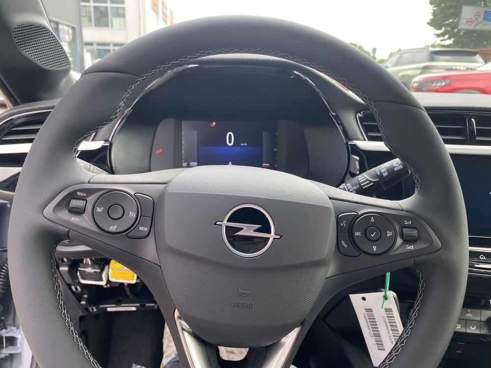 Opel Corsa nuova a Modena (11)