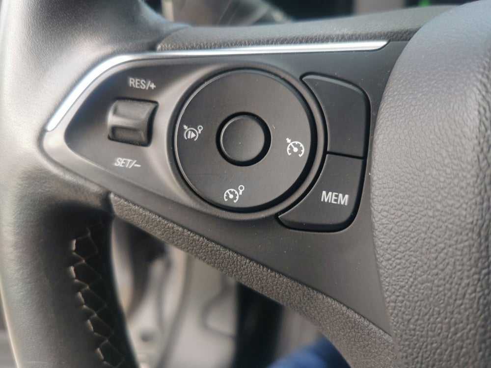 Opel Mokka usata a Taranto (18)