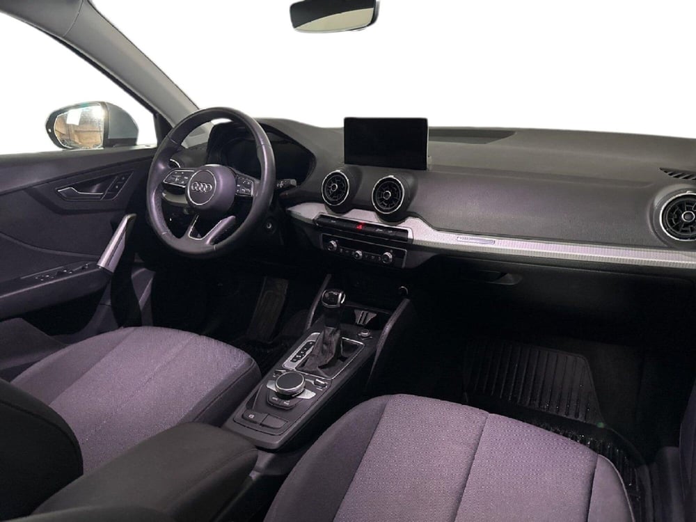 Audi Q2 usata a Napoli (10)
