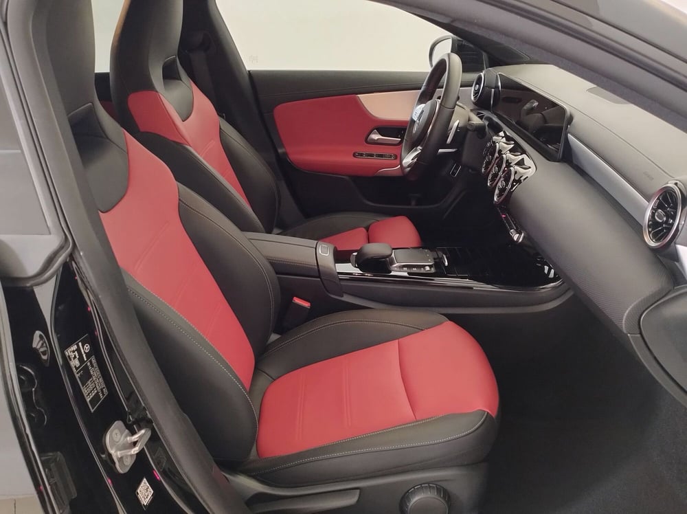 Mercedes-Benz CLA Shooting Brake usata a Torino (9)