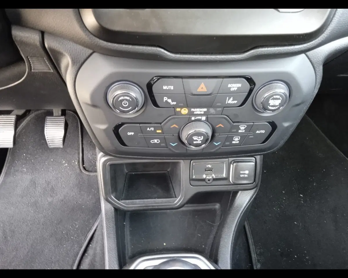 Jeep Renegade usata a Lucca (12)