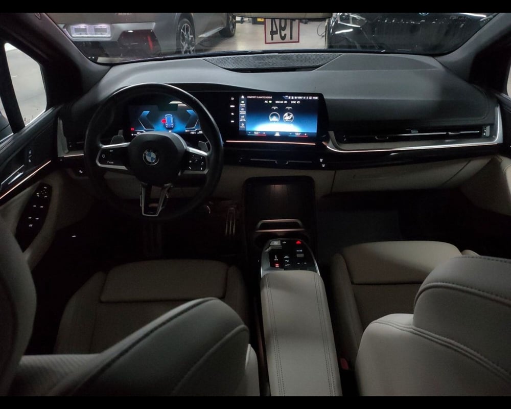 BMW Serie 2 Active Tourer usata a Caserta (14)
