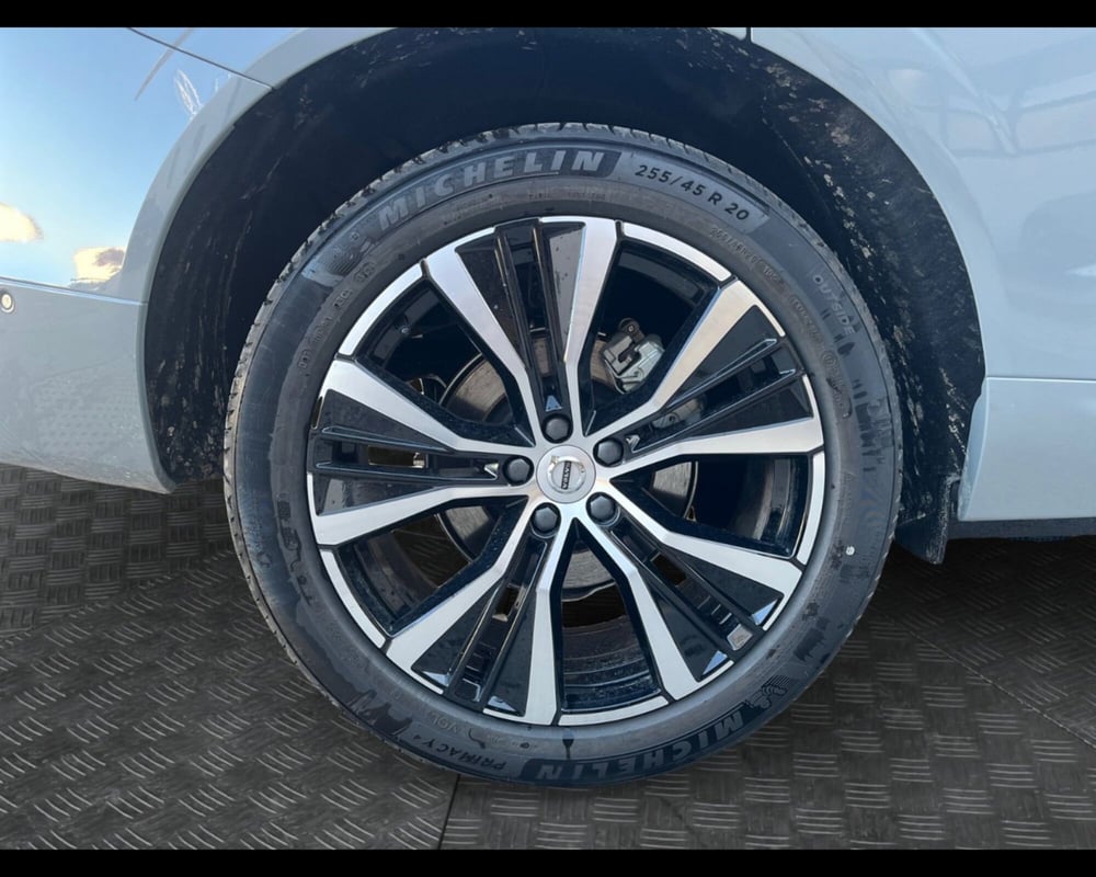 Volvo XC60 nuova a Bologna (12)