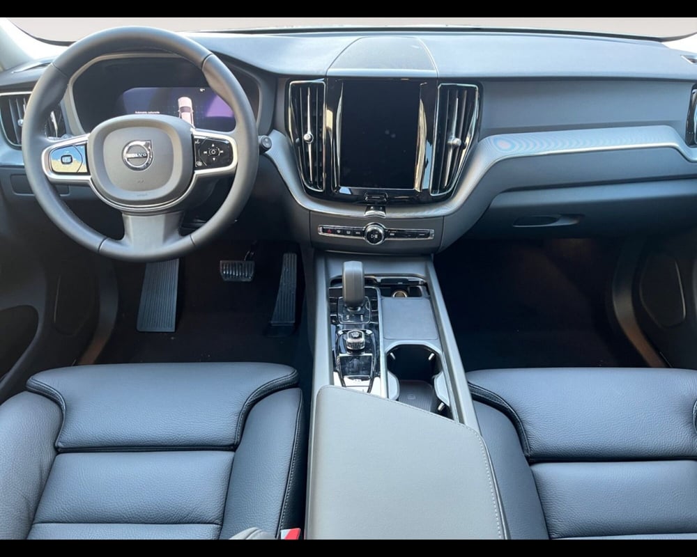 Volvo XC60 nuova a Bologna (6)