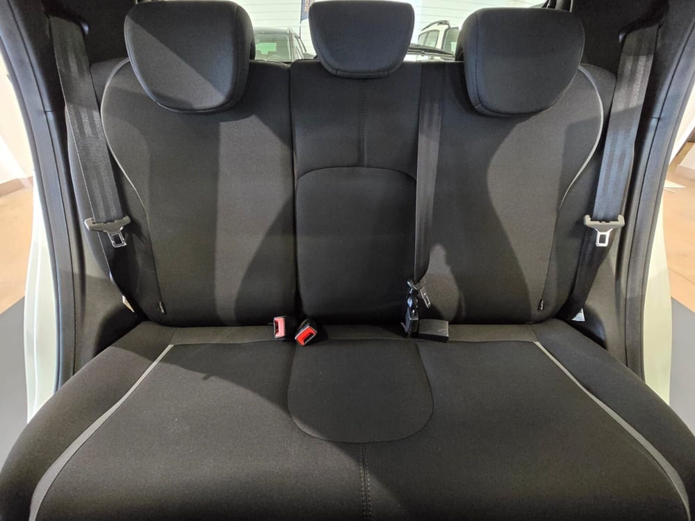 Lancia Ypsilon usata a Rimini (12)