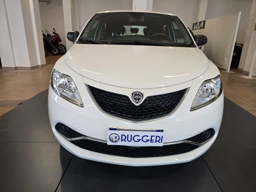 Lancia Ypsilon usata a Rimini (2)