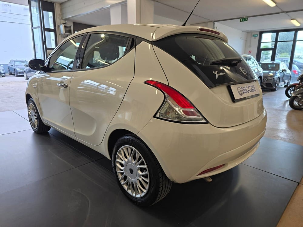 Lancia Ypsilon usata a Rimini (7)