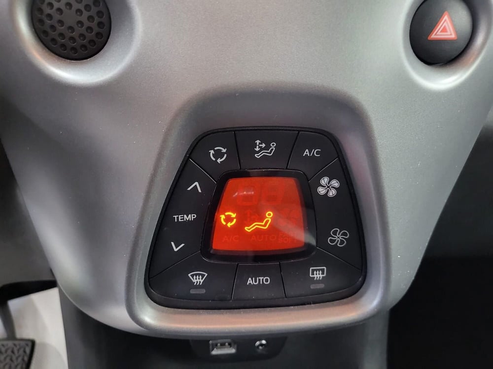 Toyota Aygo usata a Catanzaro (11)