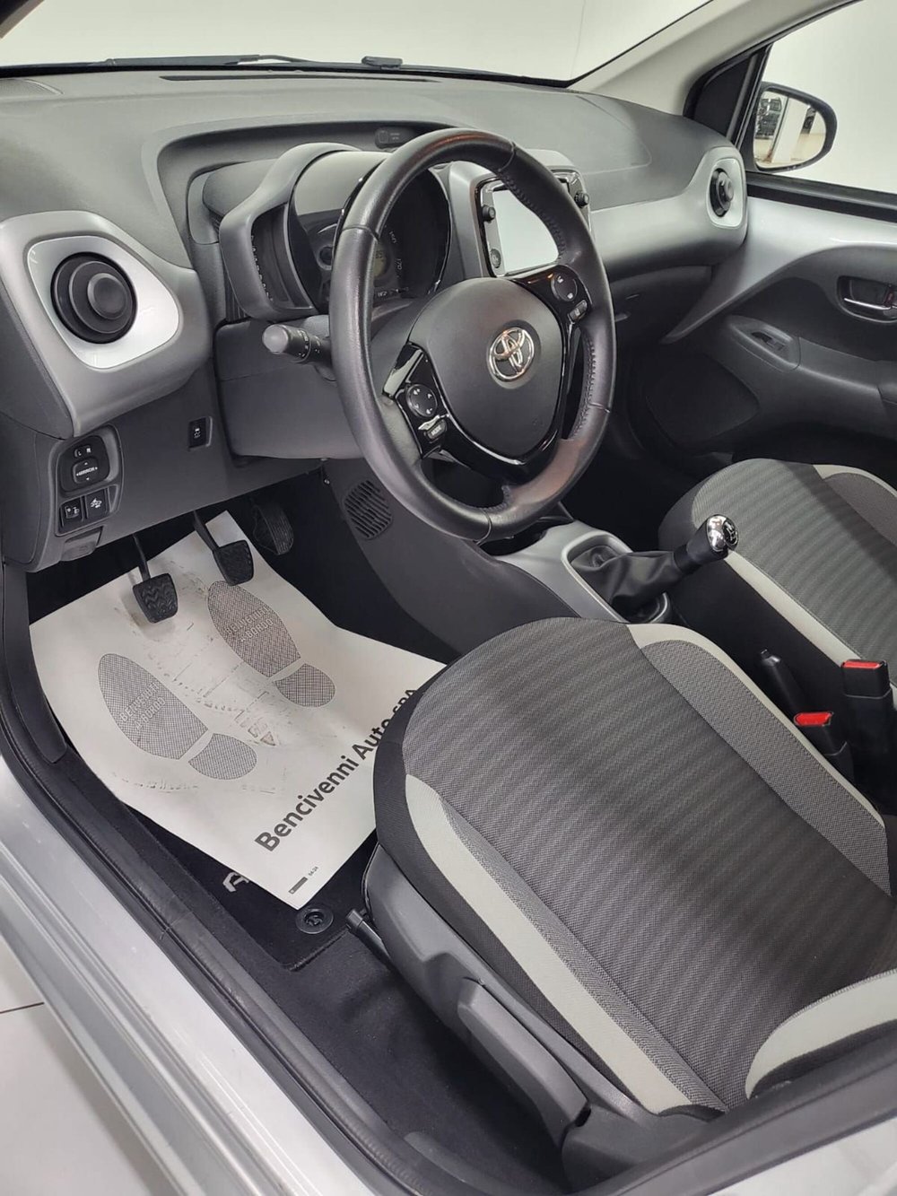 Toyota Aygo usata a Catanzaro (12)