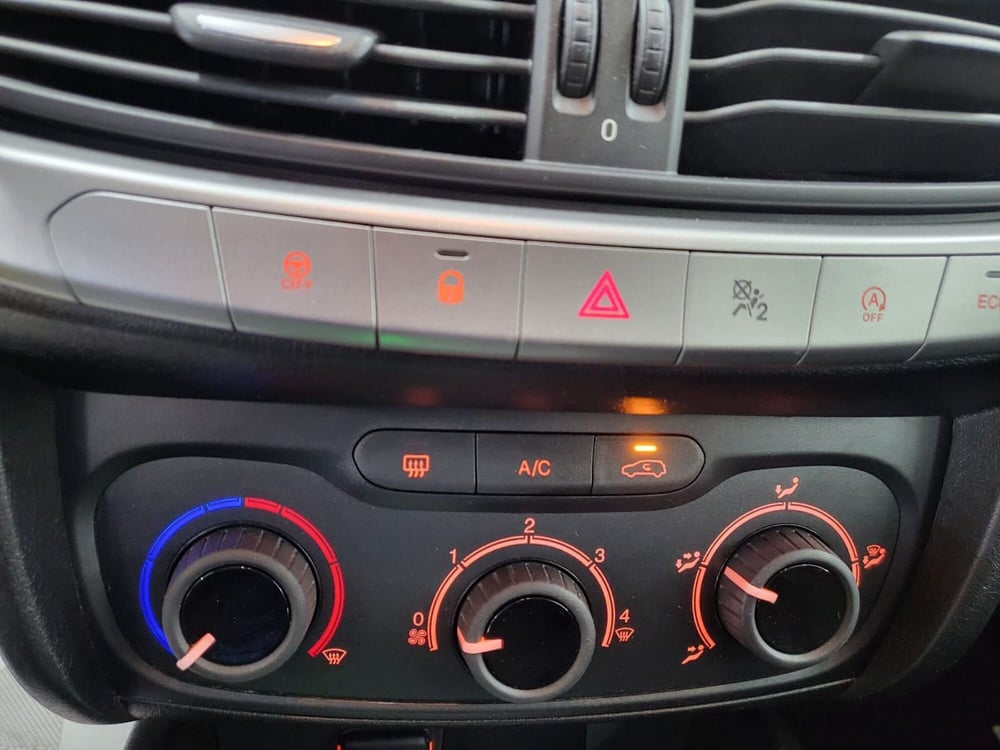 Fiat Tipo usata a Catanzaro (17)