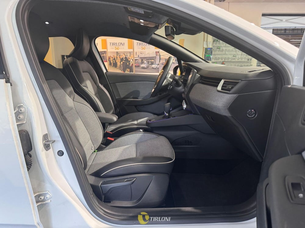 Renault Clio usata a Milano (14)