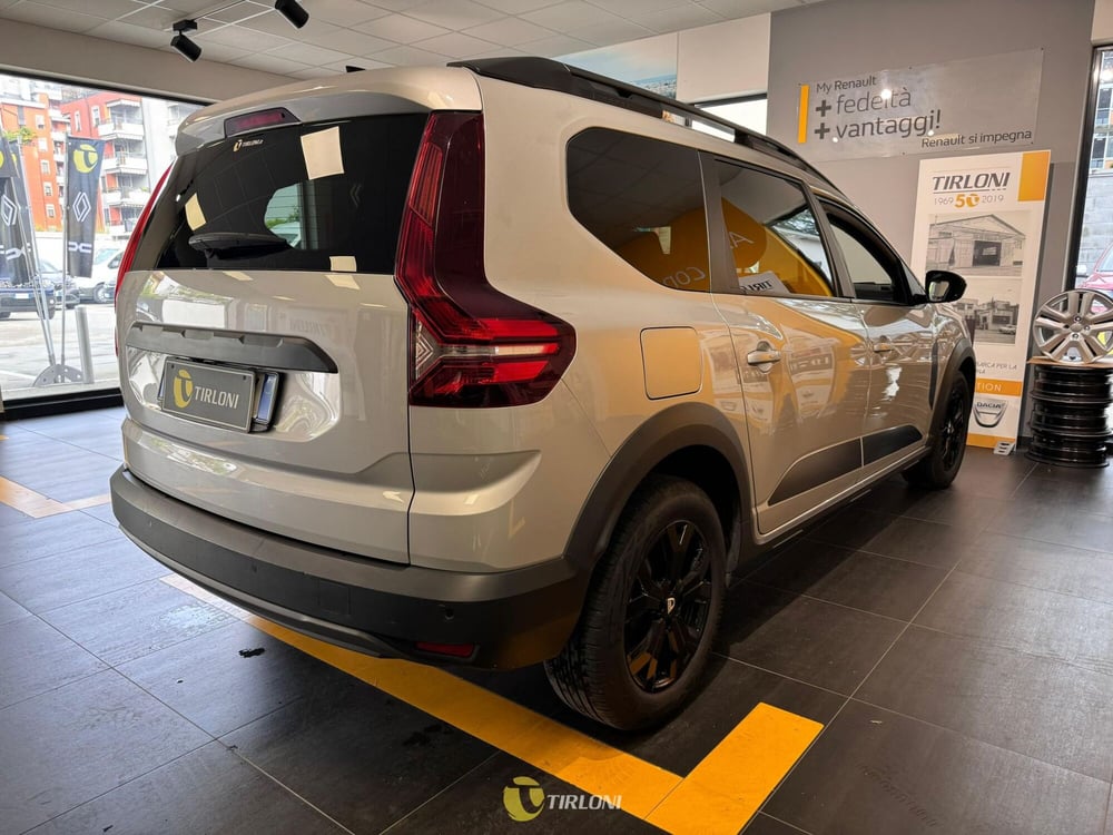 Dacia Jogger usata a Milano (4)