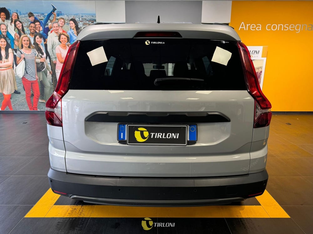 Dacia Jogger usata a Milano (7)