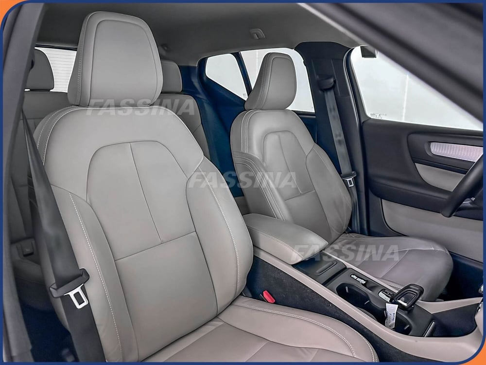 Volvo XC40 usata a Milano (13)