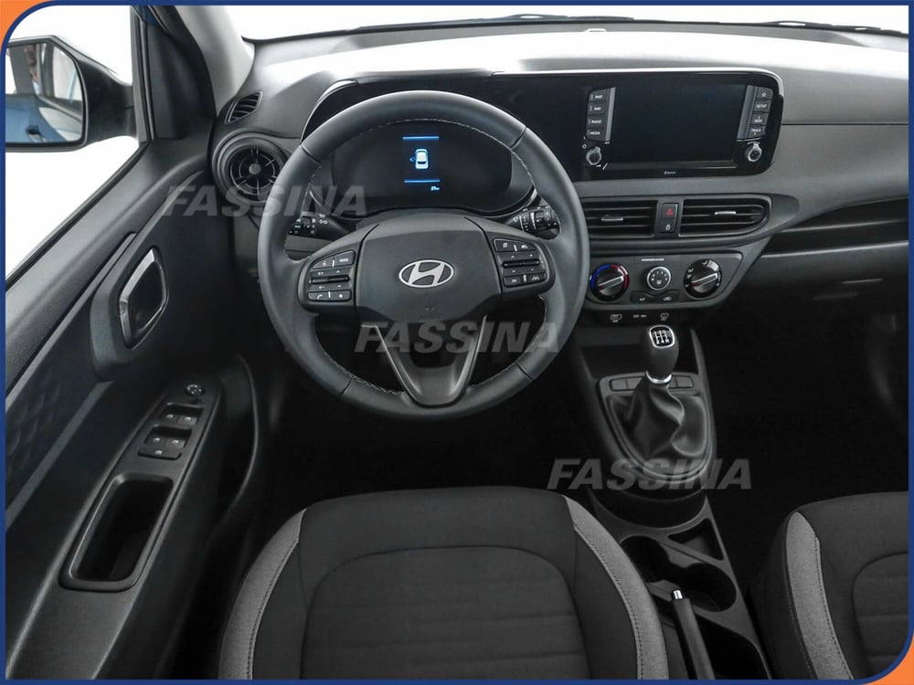 Hyundai i10 nuova a Milano (10)