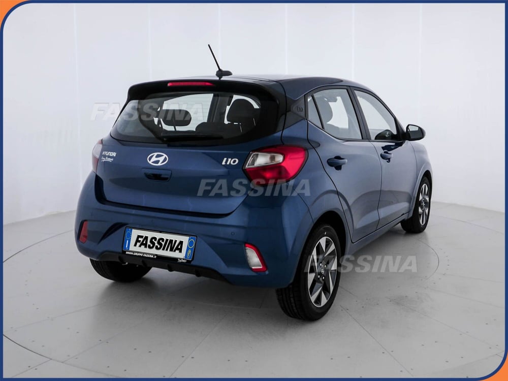 Hyundai i10 nuova a Milano (6)