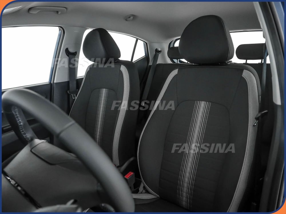 Hyundai i10 nuova a Milano (8)