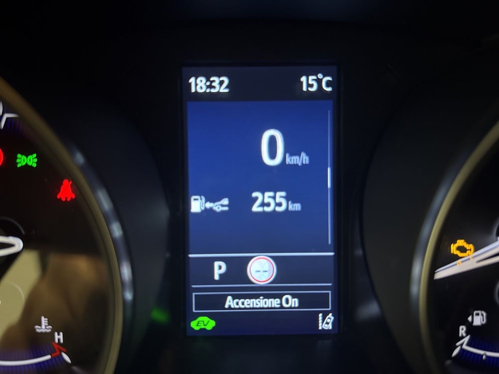 Toyota Toyota C-HR usata a Palermo (9)