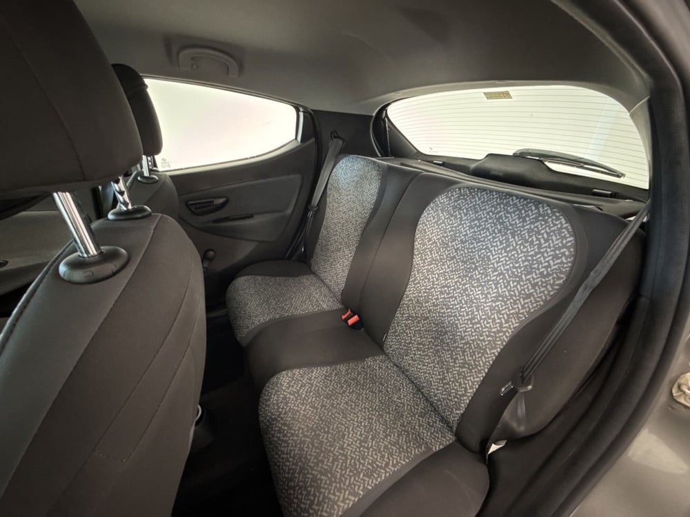 Lancia Ypsilon usata a Palermo (6)